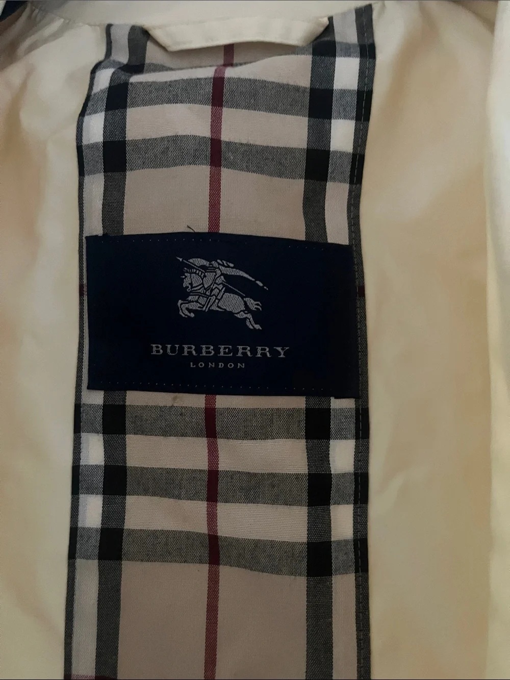 Burberry Cream Toggle Raincoat with Signature Check Lining - Picture 2 of 5